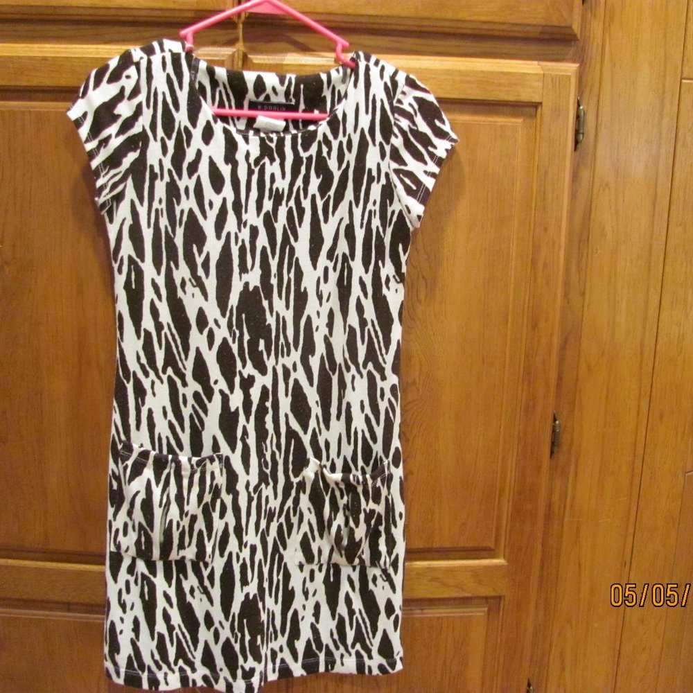 Lady's Casual Dress by B. Darlin